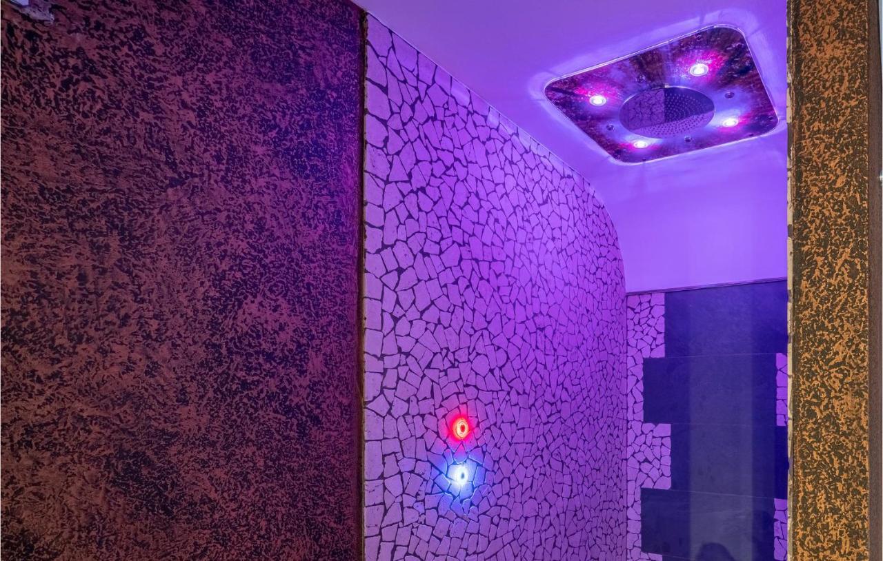 Gorgeous Home In Magliolo-Finale Ligure エクステリア 写真